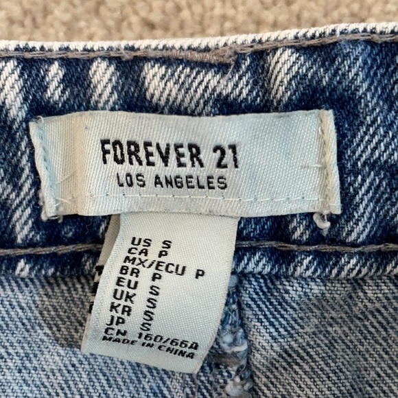 Forever 21 Women’s jean skirt size small - Picture 5 of 5